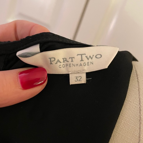 Dress - Picture 6 of 6